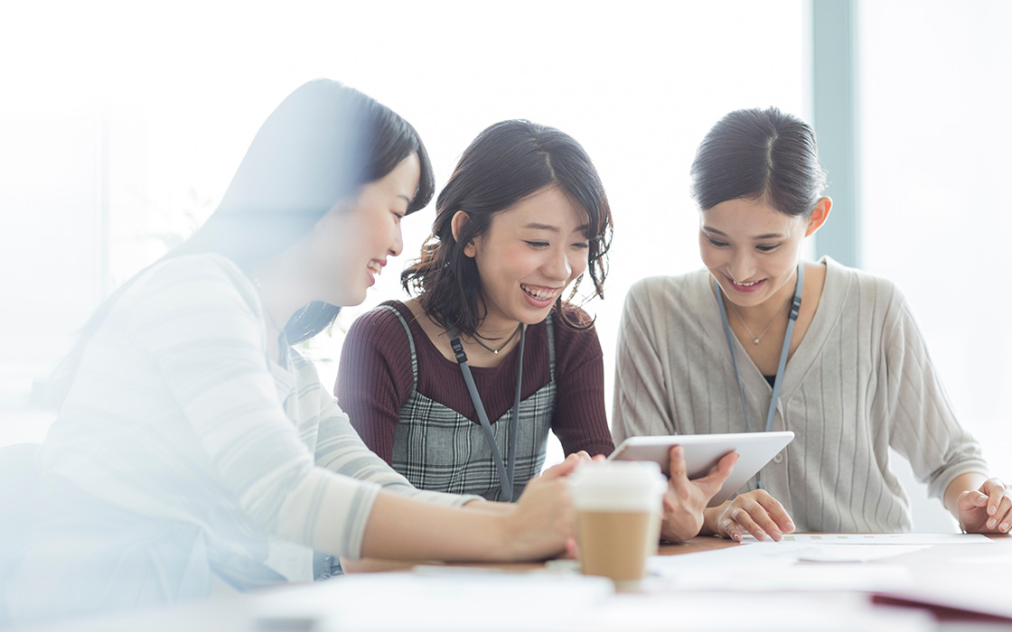 私たちは、常に一歩先を考え行動し、活気あふれる会社を作ります。